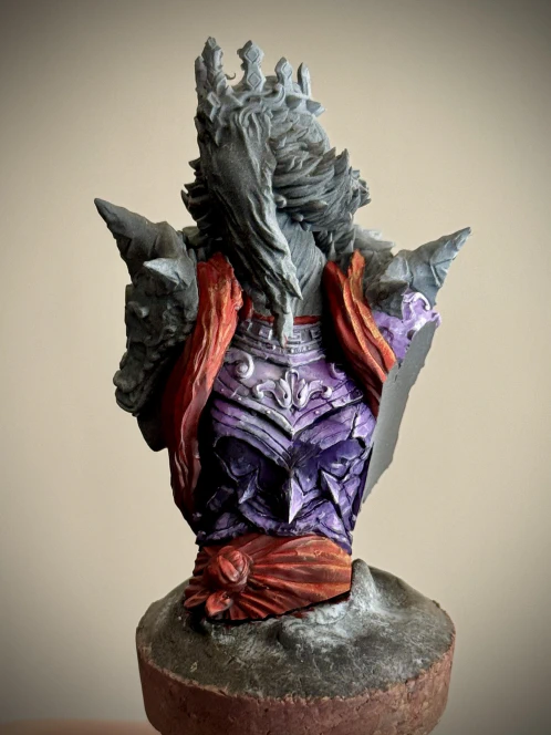 Starting to add the first sketchy texture marks to differentiate materials on the Spooky Lady.