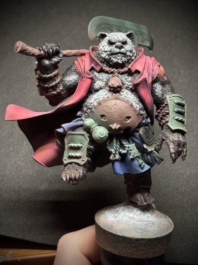 A big old floof, now with the beginnings of a reddish cloak and blueish skirt. Too big? Almost certainly. But _never_ too floof.