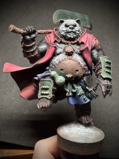 A big old floof, now with the beginnings of a reddish cloak and blueish skirt. Too big? Almost certainly. But _never_ too floof.
