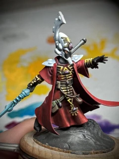 The little man’s hat is a little less stark, maybe? Turns out white is trickier to smooth than yellow. This seems unfair, somehow.
