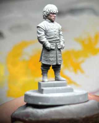 A little flesh colour added to his face and this mini starts to look even more like Peter Dinklage…