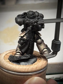 Continuing the stippling effect across both legs of the mini, trying to give a sense of age or tarnish rather than damage, trying to keep the contrast established on the first boot.
