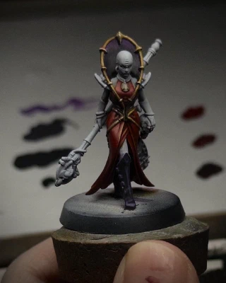 It’s the Bug Lady (totally not a bug)! Her red frock is a lot less red in the shadows, her purple boots knocked _way_ down in the highlight. I may actually be continuing with this one!