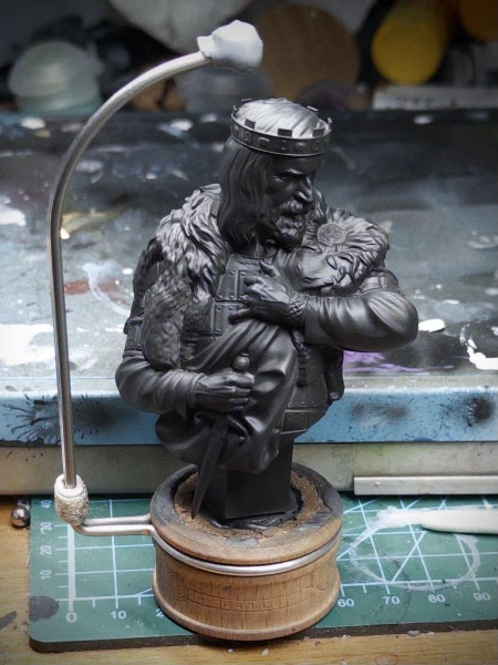 Macbeth! Hot potato, orchestra stalls, Puck will make amends! (The newly-primed resin bust of the same Scottish gentleman. All furs and scowls and beard.)