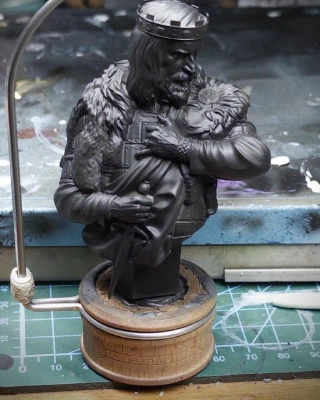 Macbeth! Hot potato, orchestra stalls, Puck will make amends! (The newly-primed resin bust of the same Scottish gentleman. All furs and scowls and beard.)